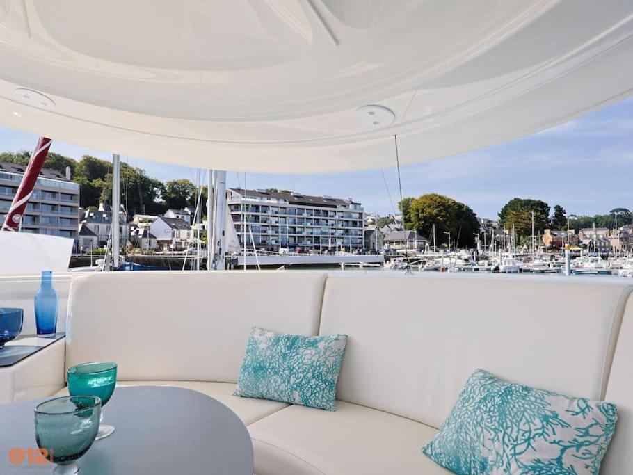 Anthenea Suite Hoteliere Flottante Перро-Гірек Екстер'єр фото